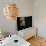 Nest Boutique Free Parking & 5 Min To Center 5* Оденсе