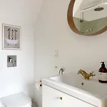 Отель Nest Boutique Free Parking & 5 Min To Center 5*
