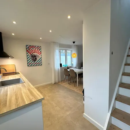 Modern & Unique In Centrum - Free Parking Villa *