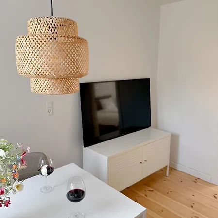 Nest Boutique Free Parking & 5 Min To Center 5* Оденсе