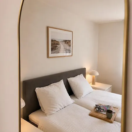 Nest Boutique Free Parking & 5 Min To Center Hotel